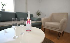 Cinema Vardar Apartment